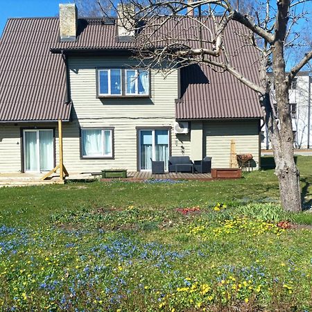 Meie Hiiumaa Majutus Kaerdlas Екстериор снимка